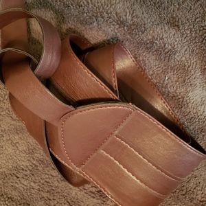 Obi belt in brown NY& Co faux leather